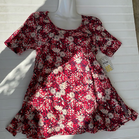 LulaRoe Geometric  & Floral Printed Perfect T High Low Top-#0226 - Picture 10 of 12